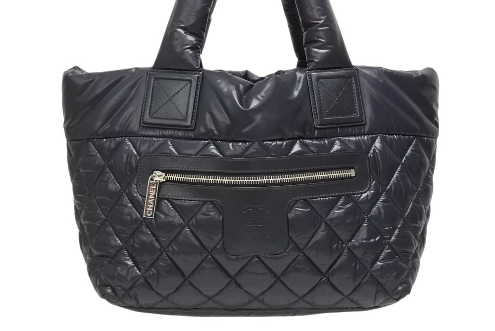 極美品 CHANEL シャネル コココクーン スモールトート ハンドバッグ A48610 17番台 ココマーク ブラック シルバー金具 中古 4b009618