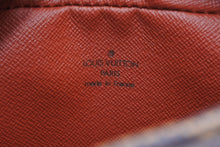 Load image into Gallery viewer, 新品同様 LOUIS VUITTON ルイヴィトン ダミエ アマゾン ショルダーバッグ SPオーダー ブラウン N48074 中古 4b009646