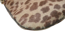 Load image into Gallery viewer, 極美品 Salvatore Ferragamo サルヴァトーレ フェラガモ AX-21 1828 2WAYバッグ レオパード バッグ ハラコ 中古 4b012440