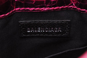BALENCIAGA バレンシアガ クロコ型押し メタリッククラック加工 ショッピングフォンホルダーバッグ ピンク ブラック 美品 中古 4b011780
