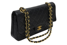 画像をギャラリービューアに読み込む, CHANEL シャネル マトラッセ ダブルフラップ25 ショルダーバッグ 1番台 ラムスキン ブラック ゴールド金具 美品 中古 4b009663