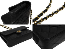 画像をギャラリービューアに読み込む, CHANEL シャネル マトラッセ ダブルフラップ25 ショルダーバッグ 1番台 ラムスキン ブラック ゴールド金具 美品 中古 4b009663