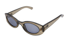 画像をギャラリービューアに読み込む, GUCCI グッチ オーバル サングラス アイウェア GG 2430/S サイズ49◻︎22 135 クリアグリーン グレー 美品 中古 4b009670