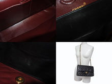 画像をギャラリービューアに読み込む, CHANEL シャネル マトラッセ ダブルフラップ25 ショルダーバッグ 2番台 ラムスキン ブラック ゴールド金具 美品 中古 4b009682