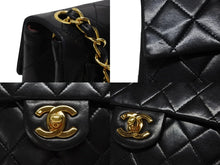 画像をギャラリービューアに読み込む, 極美品 CHANEL シャネル ミニマトラッセ17 ショルダーバッグ ココマーク 1番台 ラムスキン ブラック ゴールド金具 中古 4b009683