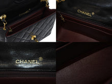 画像をギャラリービューアに読み込む, 極美品 CHANEL シャネル ミニマトラッセ17 ショルダーバッグ ココマーク 1番台 ラムスキン ブラック ゴールド金具 中古 4b009683