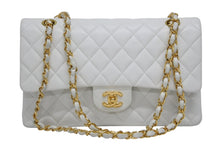 画像をギャラリービューアに読み込む, 極美品 CHANEL シャネル チェーンショルダーバッグ マトラッセ25 ココマーク ラムスキン 5番台 1998年 Wフラップ ホワイト 中古 4b009684