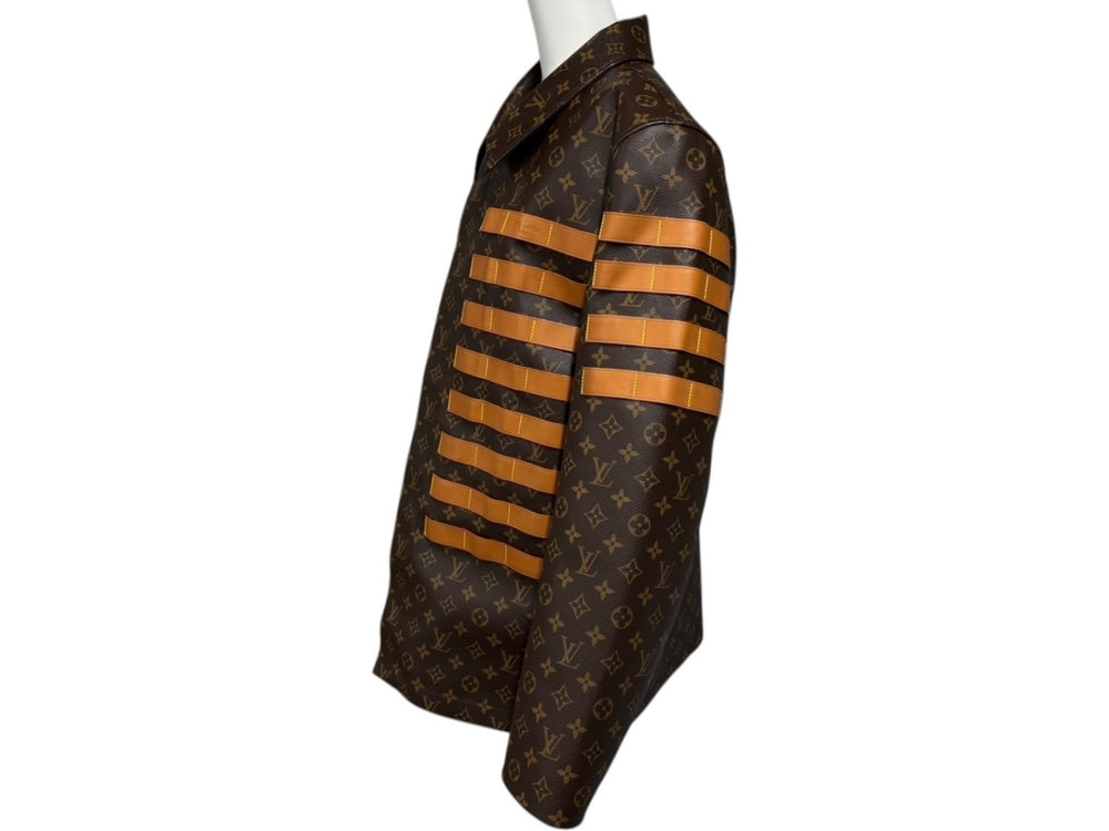 極美品 LOUIS VUITTON ルイヴィトン × NIGO モノグラム LVトワル ミリタリージャケット RM221M LSR HML07E サイズM 総柄 中古 4b009689