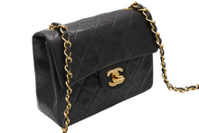 画像をギャラリービューアに読み込む, CHANEL シャネル ミニマトラッセ17 Sフラップ Sチェーンショルダーバッグ A01115 4番台 ラムスキン ココマーク ブラック 良品 中古 4b009698