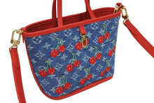 画像をギャラリービューアに読み込む, 新品未使用 LOUIS VUITTON ルイヴィトン 村上隆 LV × TM ネヴァーフルインサイドアウトBB トートバッグ M14997 モノグラムデニムチェリー ブルー レッド 中古 4b009710