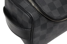 画像をギャラリービューアに読み込む, 極美品 LOUIS VUITTON ルイヴィトン ハンドポーチ トワレ ポーチ ダミエグラフィット N47625 ブラック シルバー金具 中古 4b009729