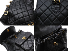 Load image into Gallery viewer, CHANEL シャネル マトラッセ バックパック リュック A07205 ラムスキン ココマーク ブラック ヴィンテージ ゴールド金具 美品 中古 4b009762