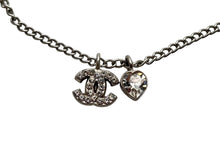 画像をギャラリービューアに読み込む, CHANEL シャネル ココマーク ハート ネックレス 重量約5.0g 04A刻印 全長約42cm ラインストーン メタル クリア シルバー 美品 中古 4b009789
