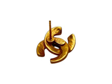 画像をギャラリービューアに読み込む, 極美品 CHANEL シャネル ヴィンテージ ココマーク ピアス 重量約5.0g 00T刻印 マットゴールド メタル GP 両耳用 中古 4b009794