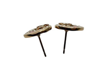 Load image into Gallery viewer, 極美品 CHANEL シャネル ココマーク ラウンドピアス 重量約4g 16P刻印 ラインストーン カラーストーン ゴールド メタル GP 両耳用 中古 4b009797