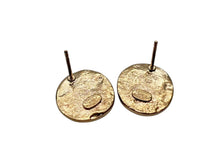 Load image into Gallery viewer, 極美品 CHANEL シャネル ココマーク ラウンドピアス 重量約4g 16P刻印 ラインストーン カラーストーン ゴールド メタル GP 両耳用 中古 4b009797