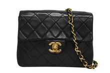 画像をギャラリービューアに読み込む, 極美品 CHANEL シャネル ミニマトラッセ17 Sフラップ Sチェーンショルダーバッグ 4番台 ラムスキン ココマーク ブラック 中古 4b009801