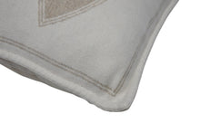 画像をギャラリービューアに読み込む, 極美品 CHANEL シャネル ココマーク デカロゴ クッション ウール カシミヤ ベージュ アイボリー 中古 4b009808