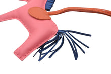 画像をギャラリービューアに読み込む, 極美品 HERMES エルメス ロデオチャームMM バッグチャーム アネモネ ブルーイズミール アニョーミロ 中古 4b009829