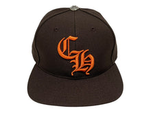 画像をギャラリービューアに読み込む, 新品未使用 CHROME HEARTS クロムハーツ CH刺繍 新作 ベースボール キャップ 帽子 U.S.A製 ブラウン オレンジ シルバー金具 中古 4b009834