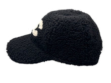 画像をギャラリービューアに読み込む, 新品未使用 CHANEL シャネル パイル キャップ 帽子 2025年 秋冬 ココマーク ウール ゴートレザー ブラック ホワイト 中古 4b009835