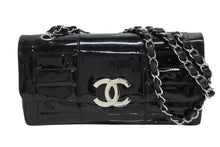 Load image into Gallery viewer, CHANEL シャネル Sフラップ Wチェーンショルダーバッグ 10番台 ココマーク パテントレザー ブラック シルバー金具 美品 中古 4b009878