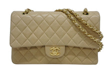 画像をギャラリービューアに読み込む, CHANEL シャネル マトラッセ25 Wフラップ Wチェーンショルダーバッグ ココマーク ラムスキン ベージュ 5番台 ゴールド金具 良品 中古 4b009883