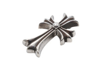 画像をギャラリービューアに読み込む, CHROME HEARTS クロムハーツ SML CH CROSS スモールCHクロス ペンダント チャーム 重量約19.2g スターリングシルバー 美品 中古 4b009921