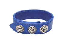 画像をギャラリービューアに読み込む, CHROME HEARTS クロムハーツ ブレスレット クロス 3BTN/2SNP 3ボタン2スナップ ブルー レザー シルバー925 美品 中古 4b009923