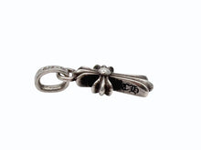 画像をギャラリービューアに読み込む, CHROME HEARTS クロムハーツ CHクロス ベビーファット チャーム ペンダントトップ 重量2.0g シルバー 2004/.925刻印 美品 中古 4b009932