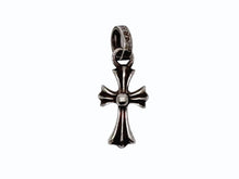 画像をギャラリービューアに読み込む, CHROME HEARTS クロムハーツ CHクロス ベビーファット チャーム ペンダントトップ 重量2.1g シルバー 2004/.925刻印 美品 中古 4b009922