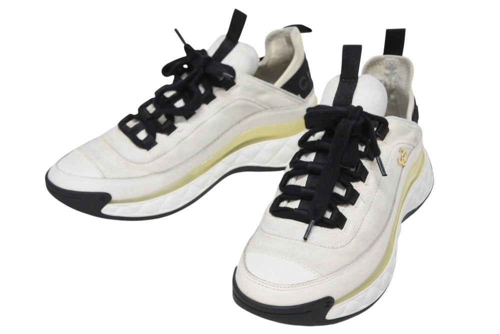 CHANEL CHANEL Low-cut sneakers G35617 Regular price 98019 yen Mixed fiber calfskin White Black Size 38 1/2 Good condition Used 4b009951