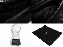 画像をギャラリービューアに読み込む, 極美品 SAINT LAURENT サンローラン カレッジ チェーンショルダーバッグ ハンドバッグ YSL ブラック ガンメタル金具 中古 4b009965