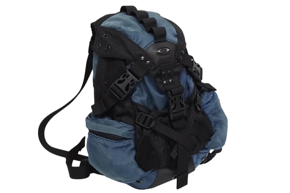 OAKLEY Mini Icon Backpack Icon Mini Backpack Rucksack Black Blue Tech Nylon Metal Logo Good Condition Used 4b009995