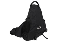 画像をギャラリービューアに読み込む, OAKLEY オークリー SLING BAG スリングバッグ ワンショルダーバッグ ナイロン ブラック メタルロゴ 刺繍ロゴ 美品 中古 4b009998
