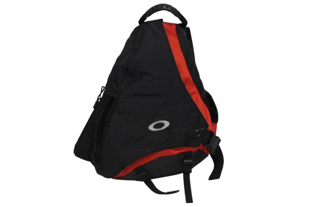 OAKLEY オークリー SLING BAG スリングバッグ ワンショルダーバッグ ナイロン レッド ブラック メタルロゴ 刺繍ロゴ 美品 中古 4b009999