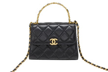 Load image into Gallery viewer, 極美品 CHANEL シャネル ミニマトラッセ トップハンドルバッグ ランダム番台 AP2946 ラムスキン ココマーク ブラック ゴールド金具 中古 4b006024