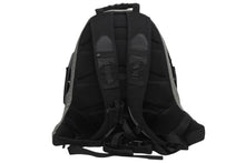 Load image into Gallery viewer, OAKLEY オークリー HARD SHELL BACKPACK ハードシェル バックパック リュック メタルロゴ グレー ブラック ナイロン 良品 中古 4b010001