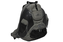 Load image into Gallery viewer, OAKLEY オークリー HARD SHELL BACKPACK ハードシェル バックパック リュック メタルロゴ グレー ブラック ナイロン 良品 中古 4b010001