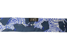 画像をギャラリービューアに読み込む, HERMES エルメス ツイリー レ ゼブル LES ZEBRES ゼブラ柄 リボン バンダナ フランス製 シルク パープル ブルー 美品 中古 4b010022