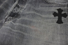 画像をギャラリービューアに読み込む, CHROME HEARTS クロムハーツ セメタリー クロスパッチ デニム パンツ リーバイス LEVI`S 501 サイズ31 ブラック 美品 中古 4b010029