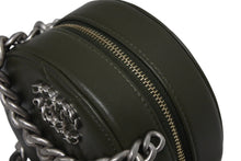 画像をギャラリービューアに読み込む, 新品未使用 CHANEL シャネル CHANEL19 ラウンドクラッチ チェーンショルダーバッグ AP0945 ランダム番台 ココマーク ラムスキン 中古 4b010051