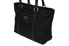 画像をギャラリービューアに読み込む, PRADA プラダ ハンドバッグ トートバッグ 裏地デザイン トライアングルロゴ イタリア製 ナイロン レザー ブラック 美品 中古 4b010067
