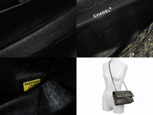 Load image into Gallery viewer, CHANEL シャネル マトラッセ25 Wフラップ Wチェーンショルダーバッグ 10番台 ココマーク ツイード レザー シルバー金具 美品 中古 4b010086