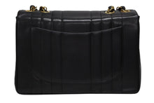 Load image into Gallery viewer, 極美品 CHANEL シャネル マドモアゼル Sフラップ Wチェーンショルダーバッグ 3番台 ココマーク ラムスキン ゴールド金具 中古 4b010087