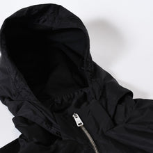 Load image into Gallery viewer, 極美品 PRADA プラダ ジャケット SGB811 S212 1WQ9 サイズ56 トライアイングルロゴ ブラック 2021 ナイロン 中古 4b013479