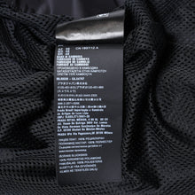 Load image into Gallery viewer, 極美品 PRADA プラダ ジャケット SGB811 S212 1WQ9 サイズ56 トライアイングルロゴ ブラック 2021 ナイロン 中古 4b013479