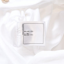 Load image into Gallery viewer, CHANEL シャネル 長袖シャツ ブラウス P62021V11472 サイズ50 ココマーク コットン ホワイト ゴールド 美品 中古 4b012778