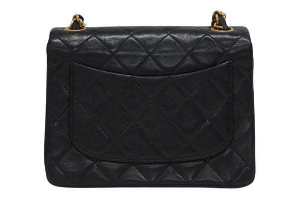 極美品 CHANEL シャネル ミニマトラッセ17 Sフラップ Sチェーンショルダーバッグ 2番台 ラムスキン ココマーク ブラック 中古 4b010113