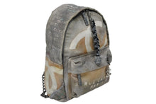 Load image into Gallery viewer, CHANEL シャネル アクト2 グラフィティ バックパック リュック A92352 19番台 ココマーク キャンバス ベージュ 美品 中古 4b010135